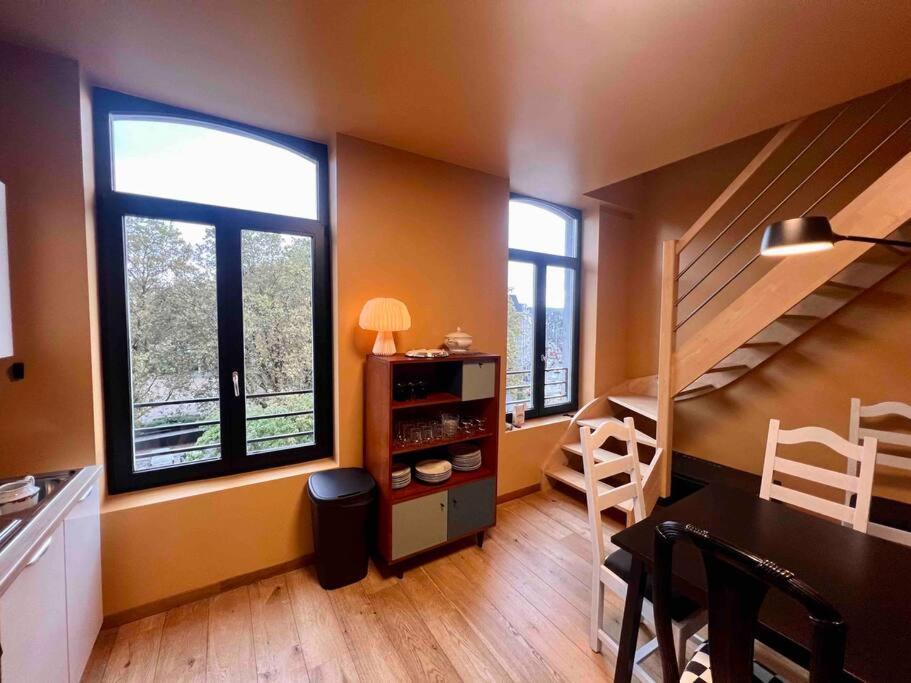 Le Retro Chic - Grand Duplex Pour 6 Dans Le Centre Liège Exterior foto