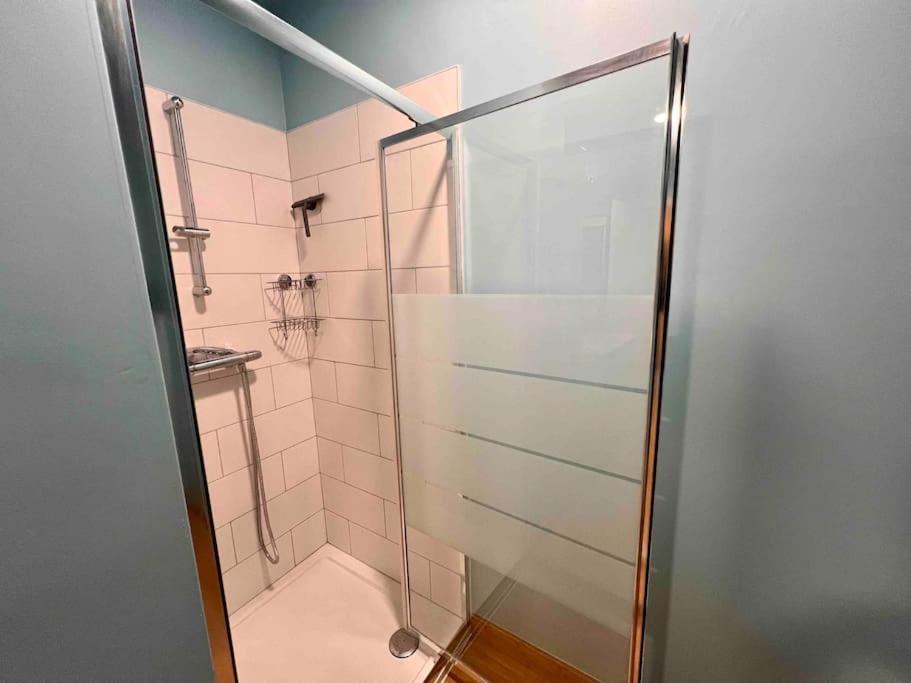 Le Retro Chic - Grand Duplex Pour 6 Dans Le Centre Liège Exterior foto
